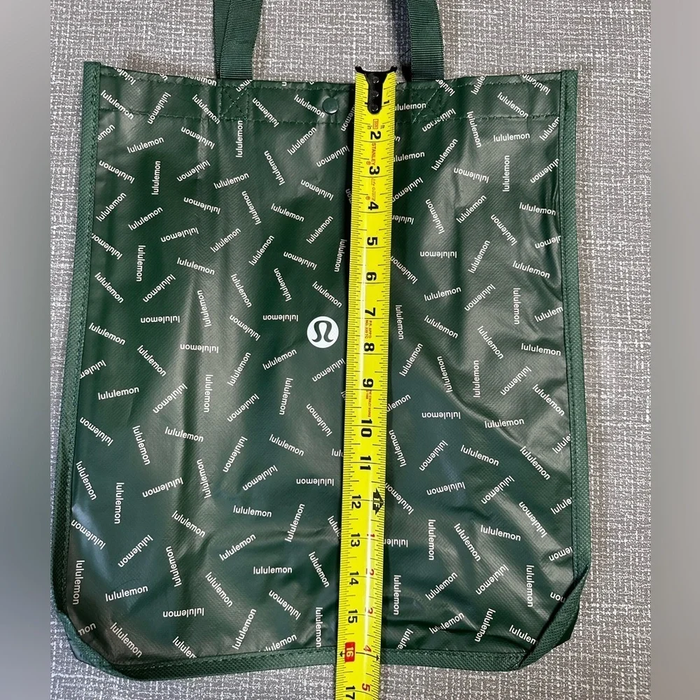Lululemon Large recyclable reusable tote shopping bag green/white